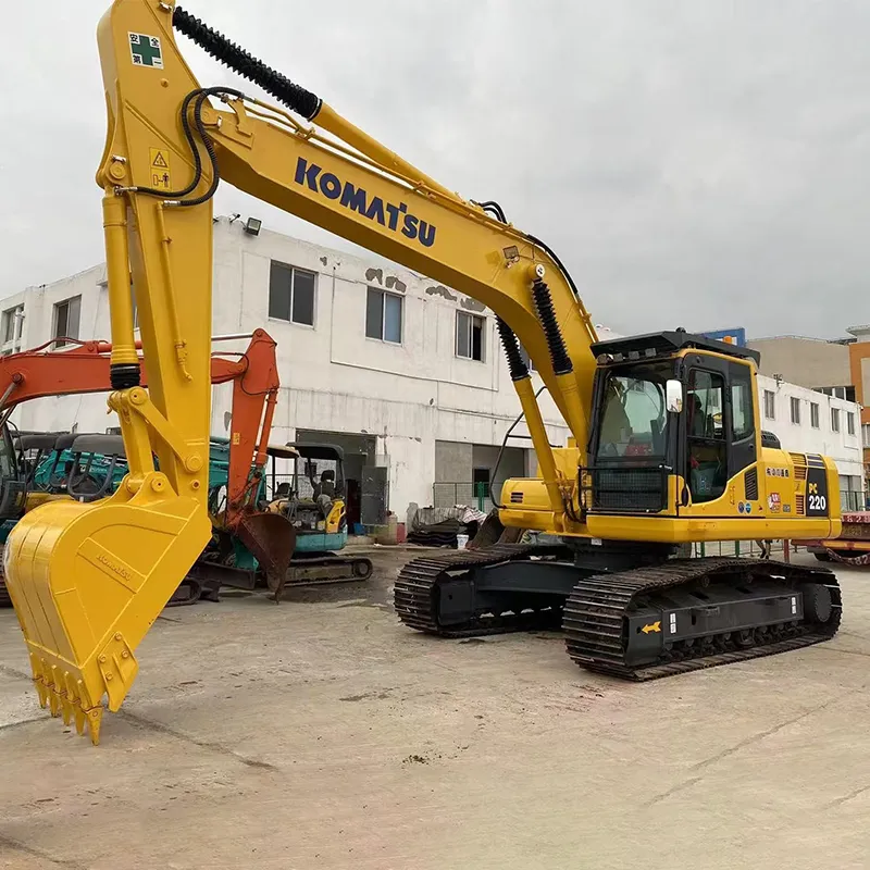 Komatsu PC220 Excavator